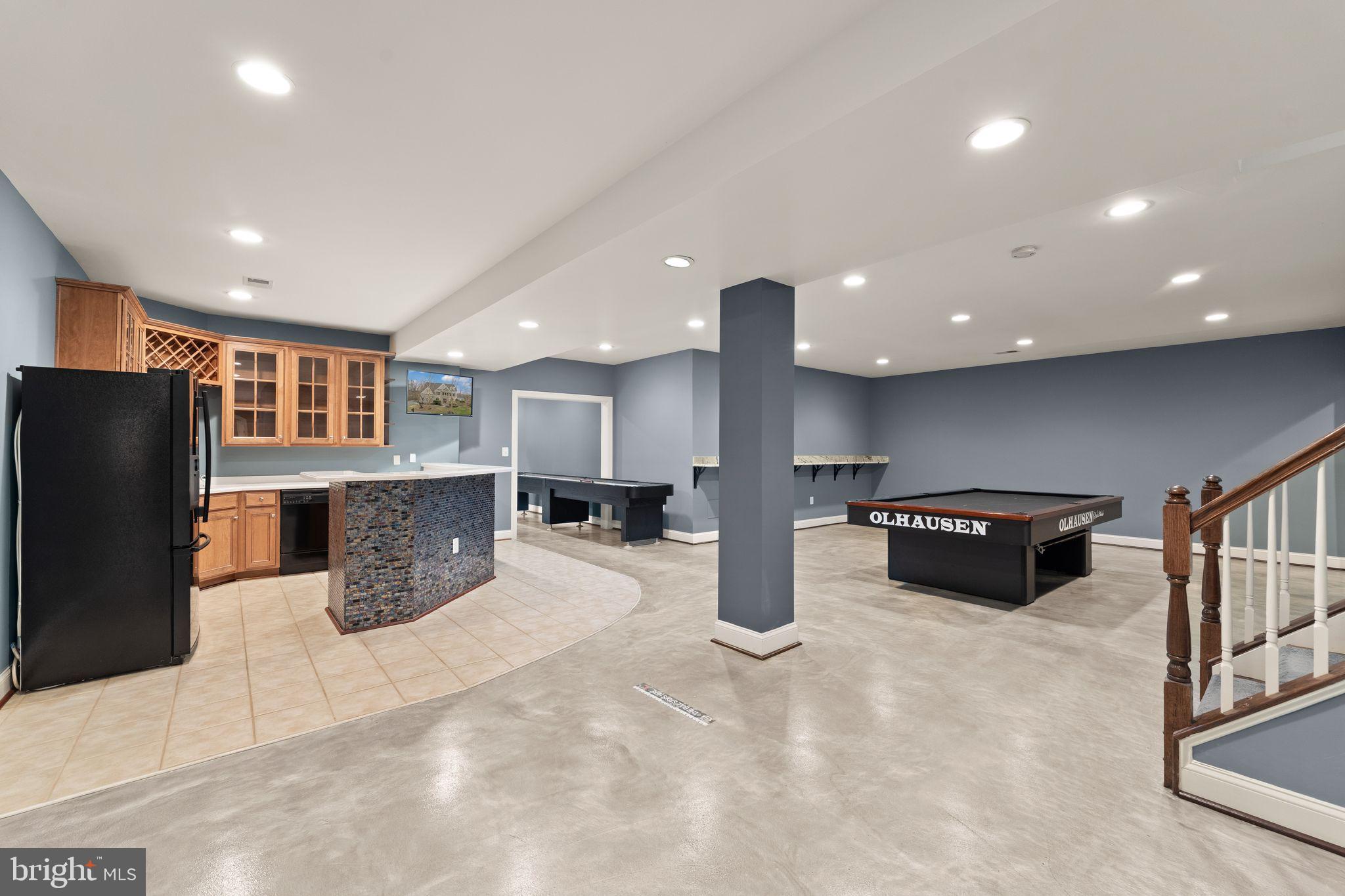 POLAND - Residential