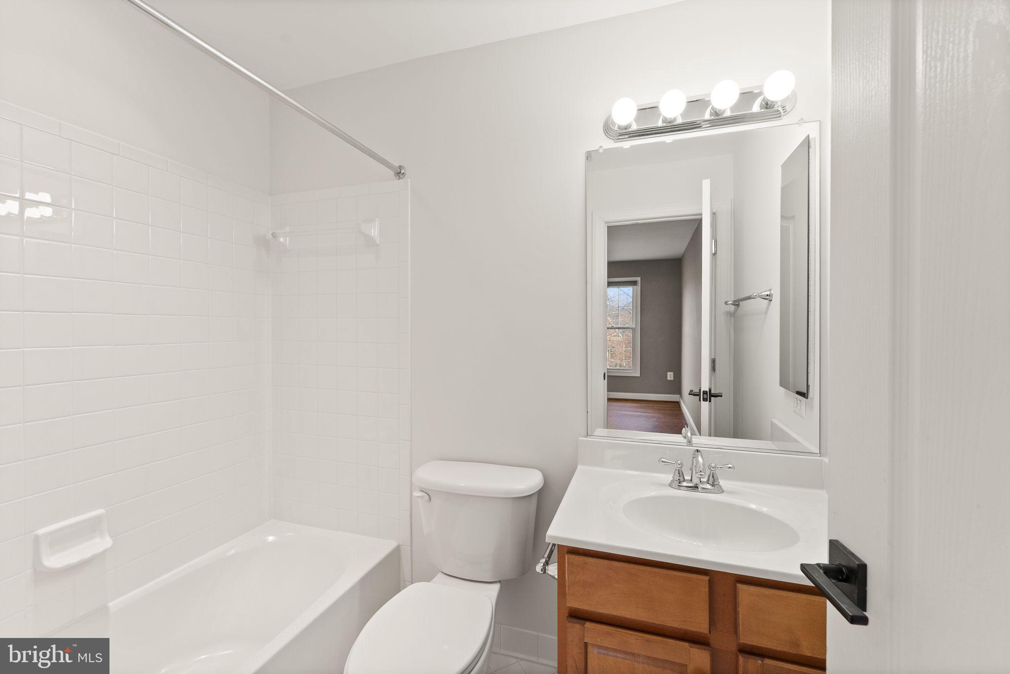 POLAND - Residential