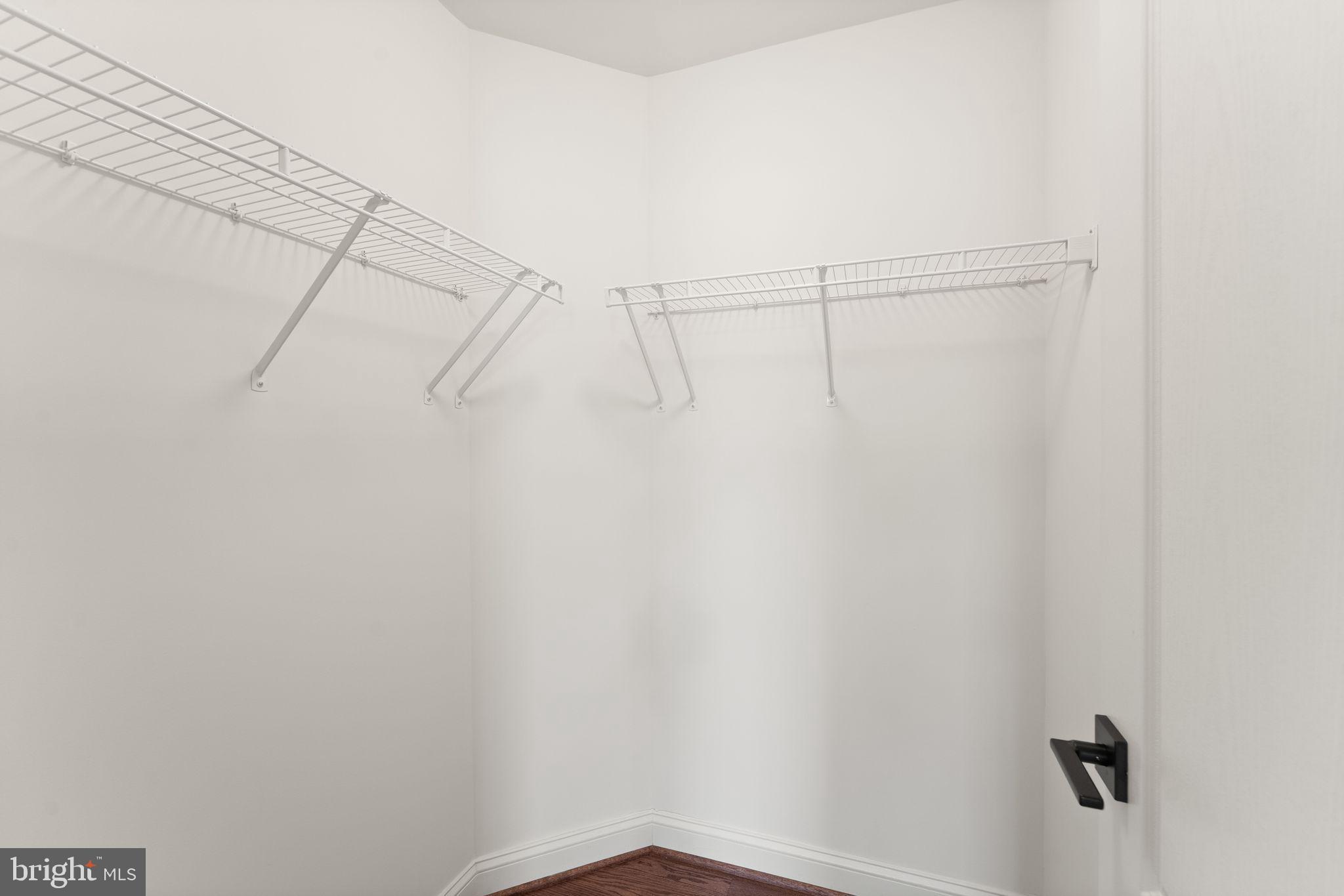 POLAND - Residential