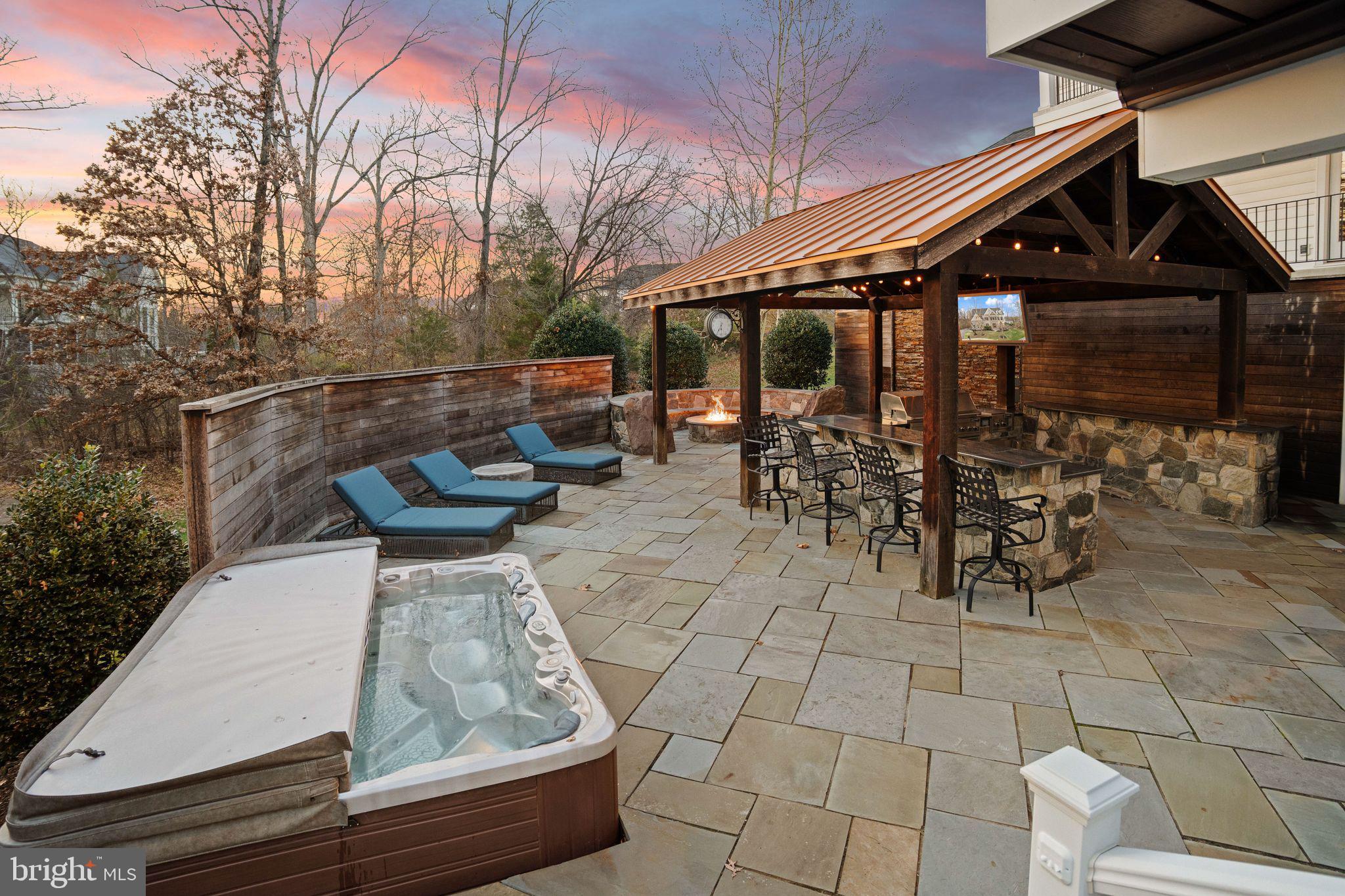 POLAND - Residential