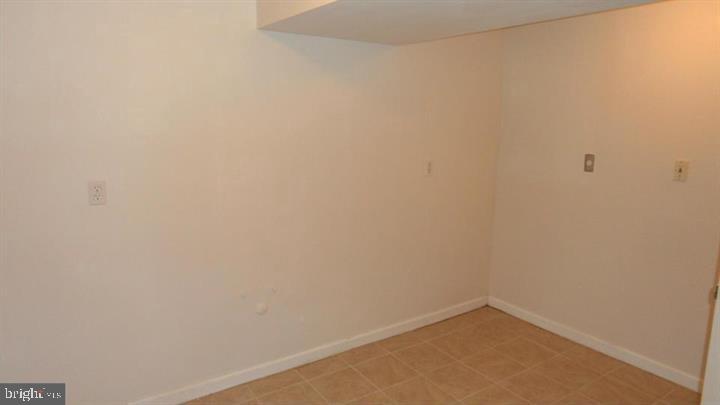 LINCOLN PARK - Residential Lease