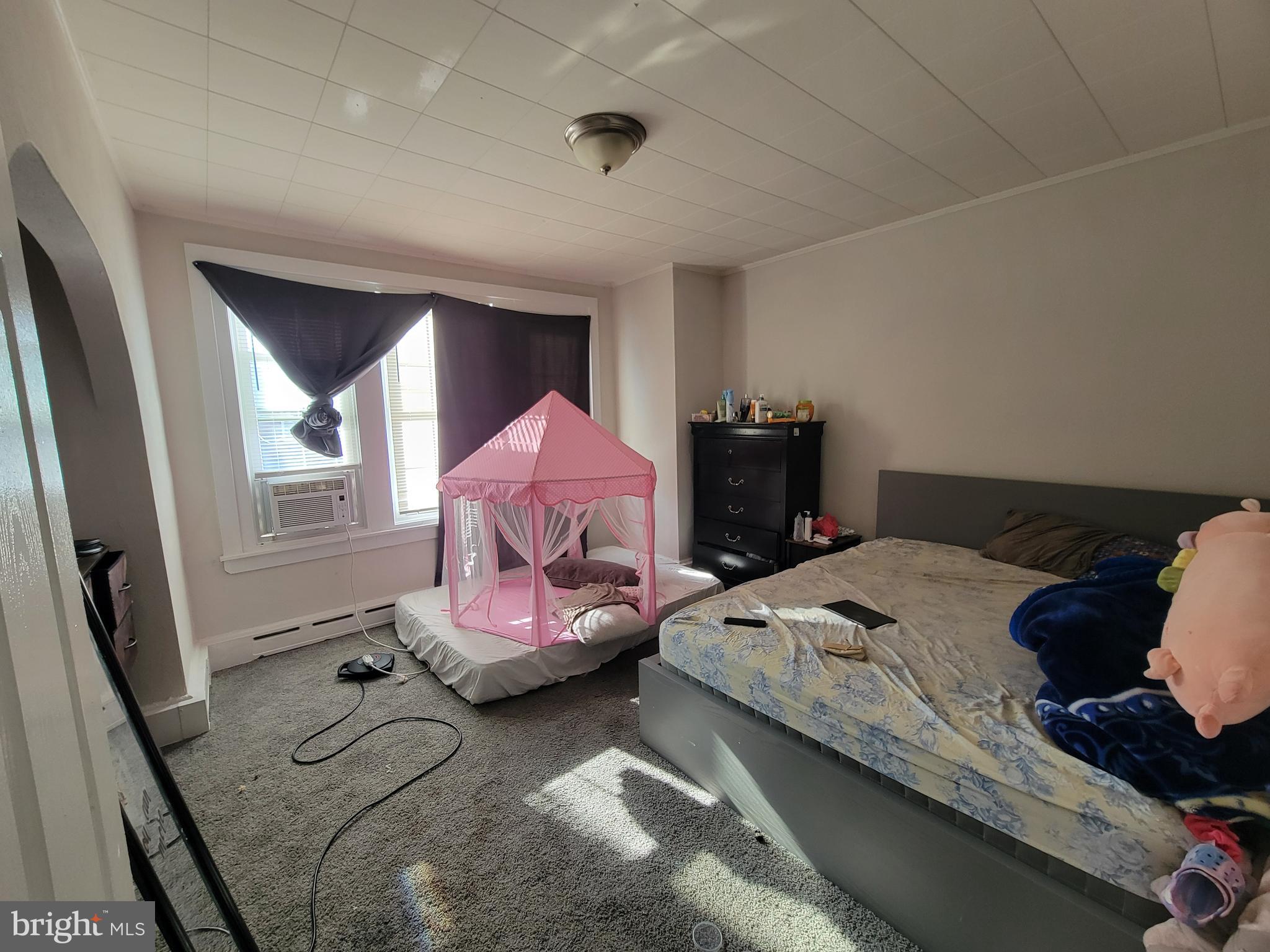 PHILADELPHIA - Residential