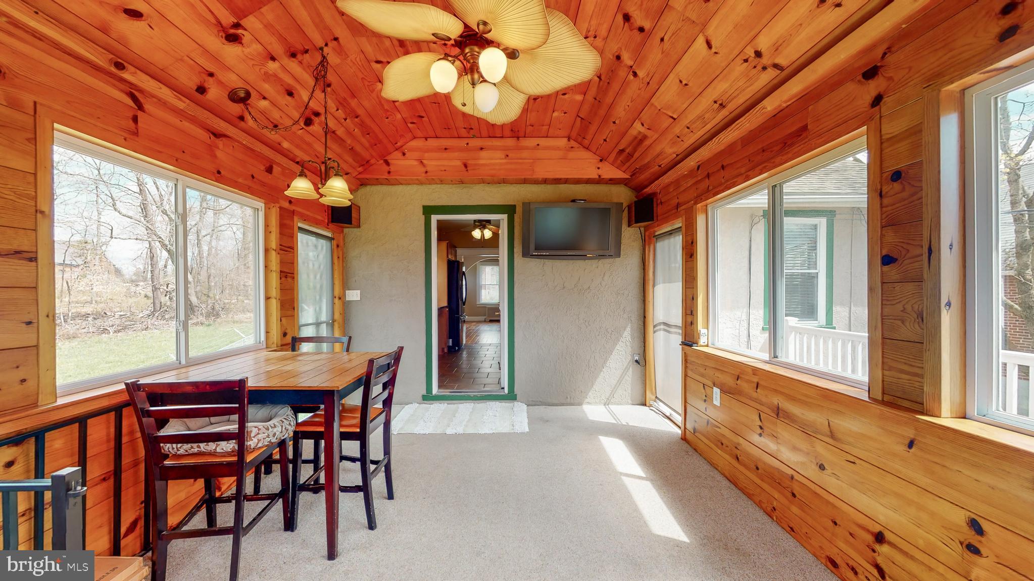 OVERLEA MANOR - Residential