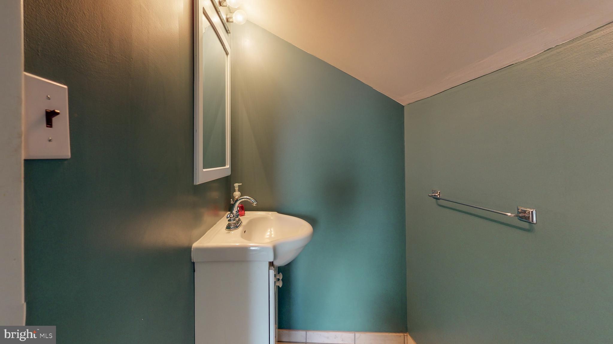 OVERLEA MANOR - Residential