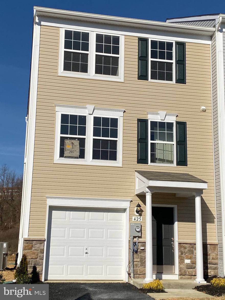 LAST TOWNHOME AVAILABLE! iMMEDIATE DELIVERY CLOSE OUT! GREAT TIME TO BRING YOUR OFFER! DON'T MISS OUT ON A CHANCE TO GET THIS ONE! THIS IS IT FOR COMMUNITY! END UNIT BACKS UP TO OPEN SPACE AN SEMI-PRIVATE BACK YARD! 100% FINANCING & CLOSING COST MONEY AVAILABLE! York II garage town, stainless appliances, 42" cabinets & kitchen island, finished lower level rec room with walkout & bath rough in.* Photos may differ from actual home*