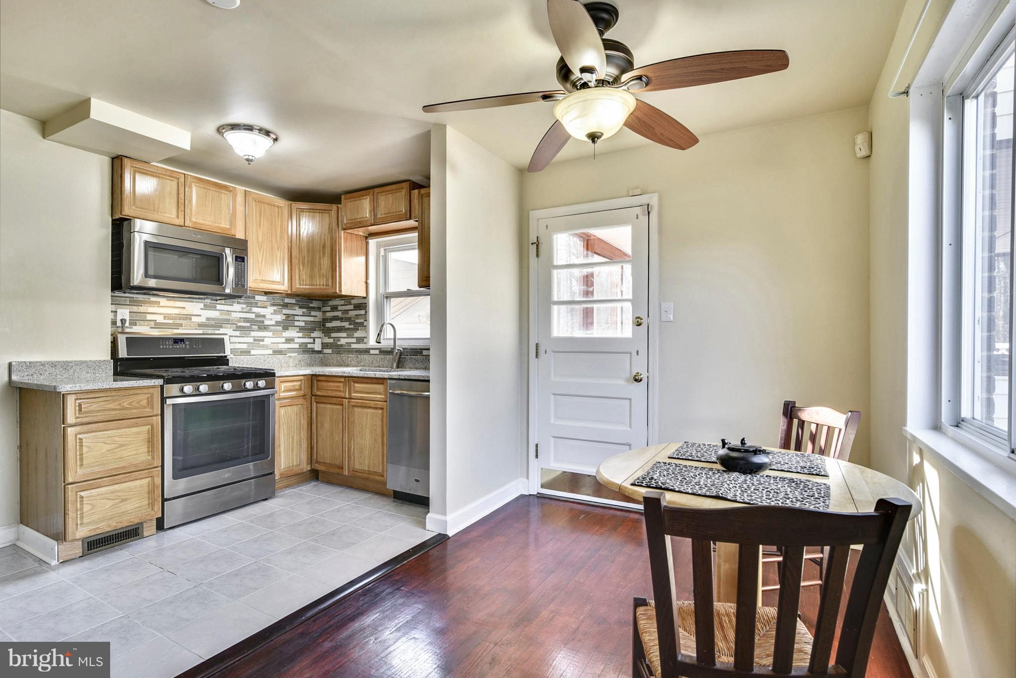 BUCKNELL MANOR - Residential