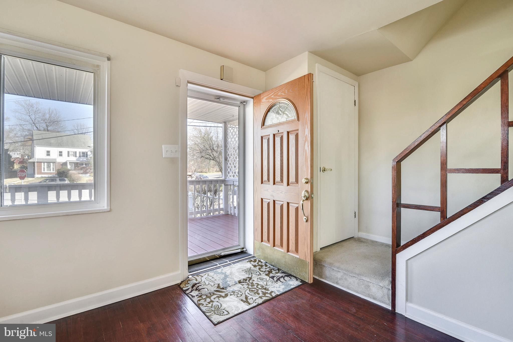 BUCKNELL MANOR - Residential