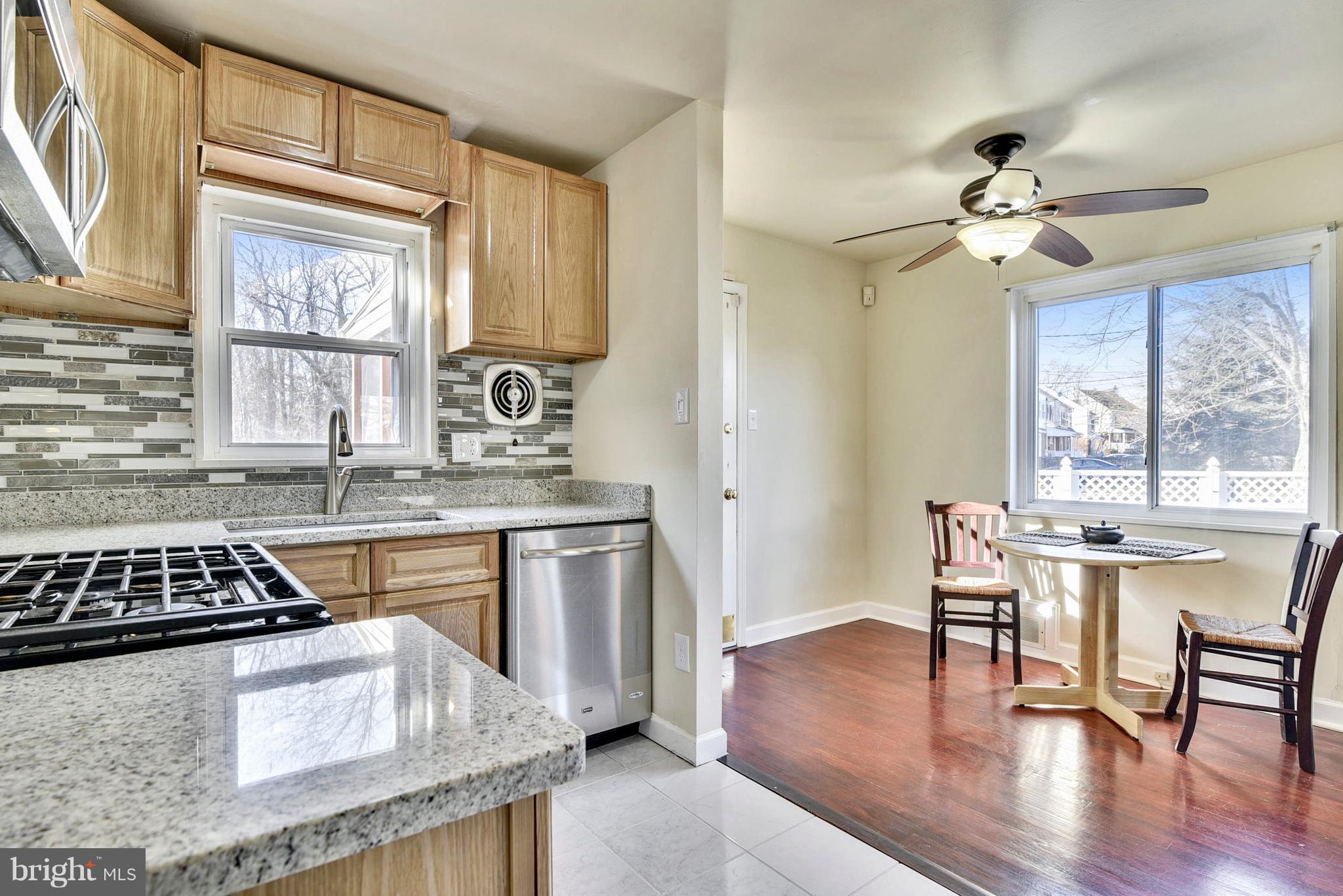 BUCKNELL MANOR - Residential