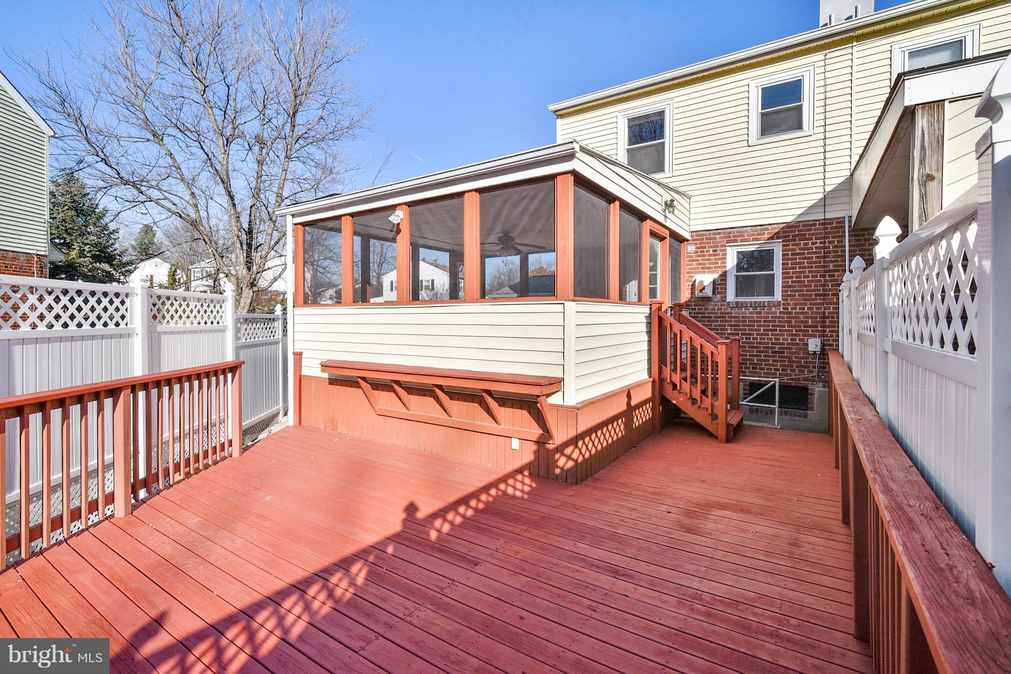 BUCKNELL MANOR - Residential