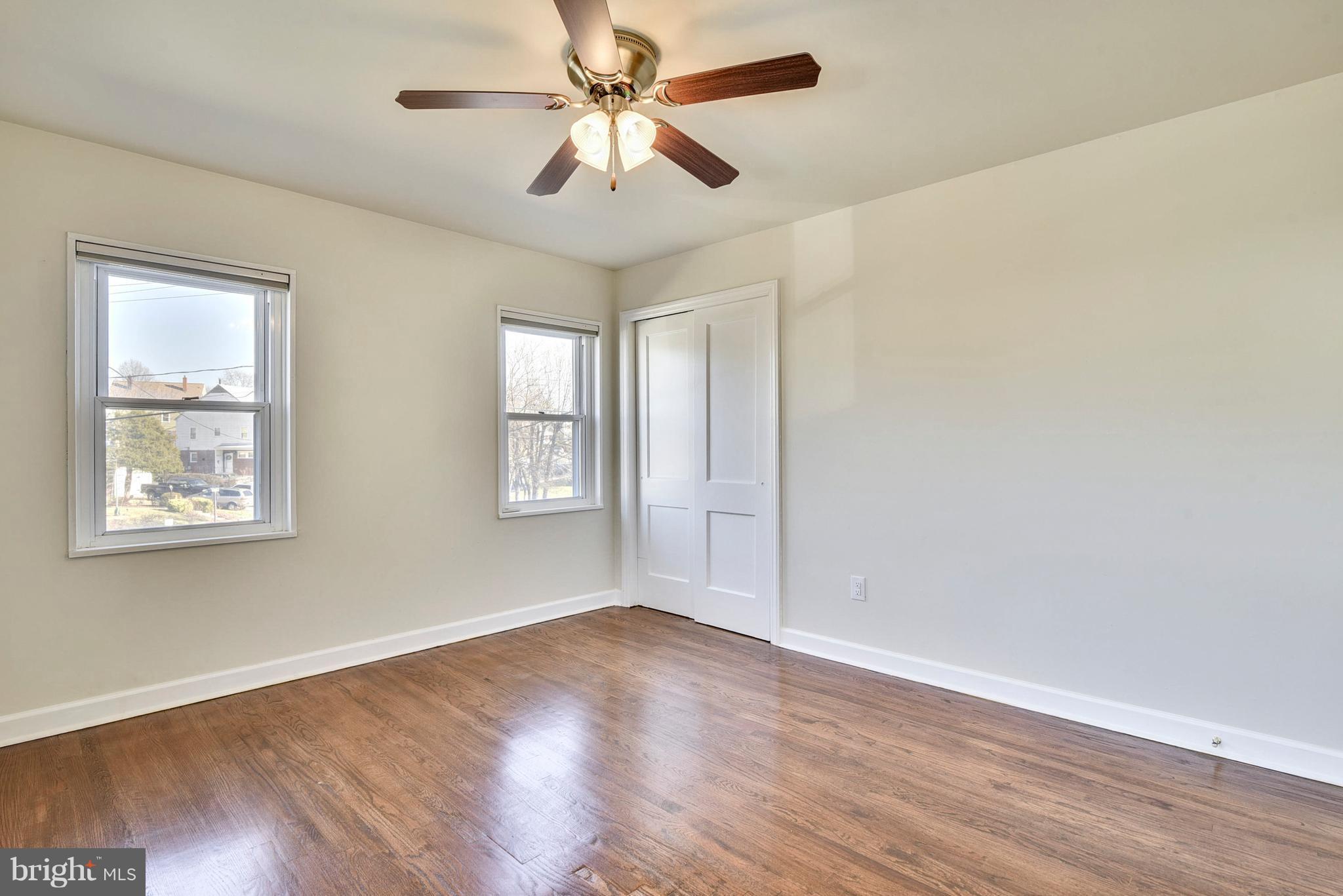 BUCKNELL MANOR - Residential