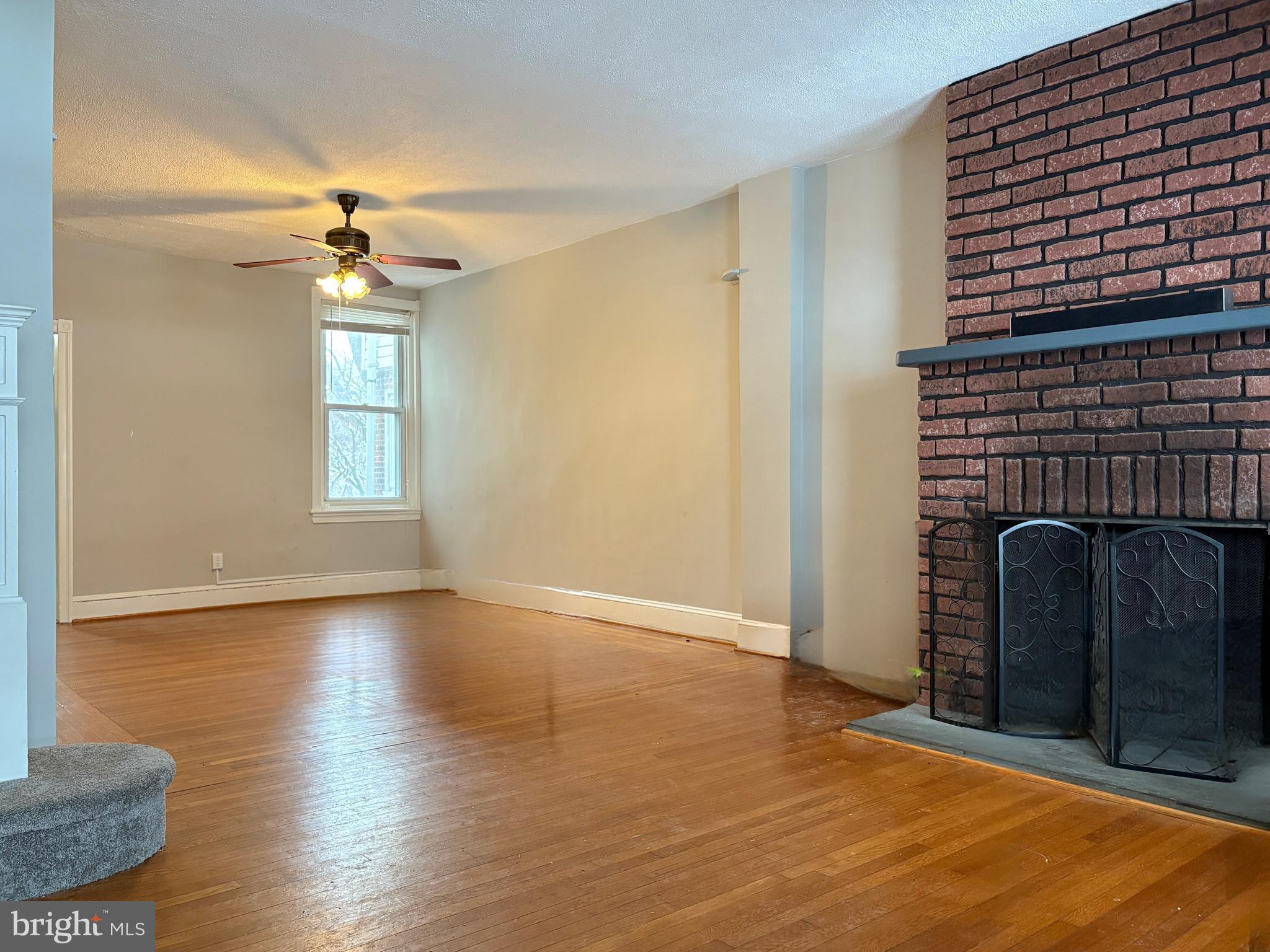 CHELTENHAM VIL - Residential Lease