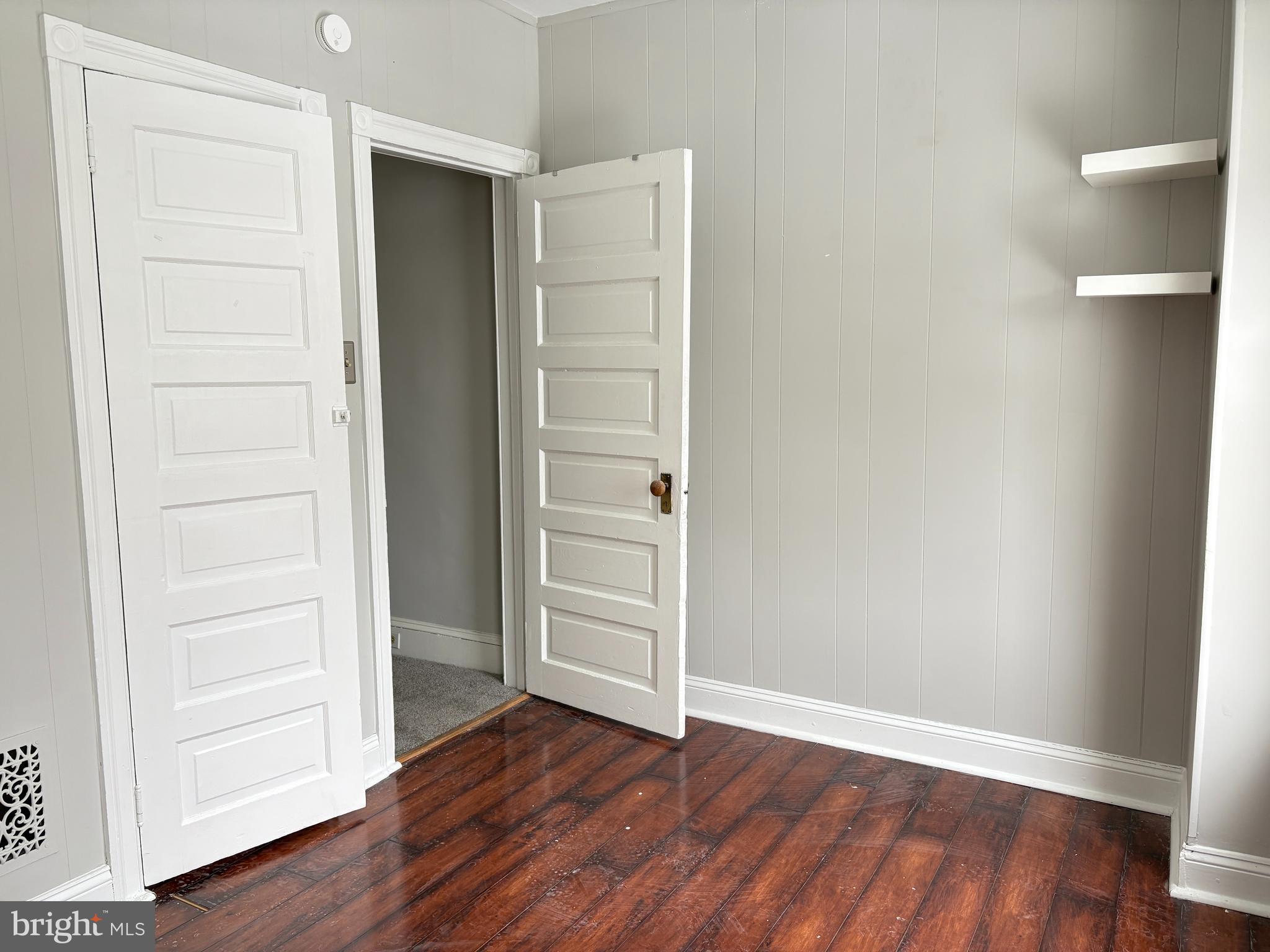 CHELTENHAM VIL - Residential Lease