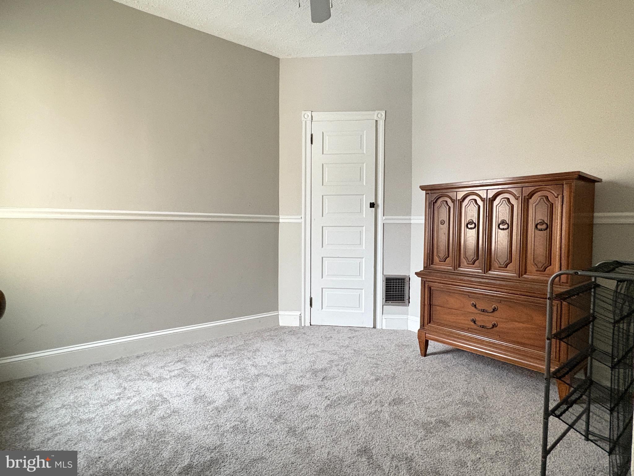 CHELTENHAM VIL - Residential Lease