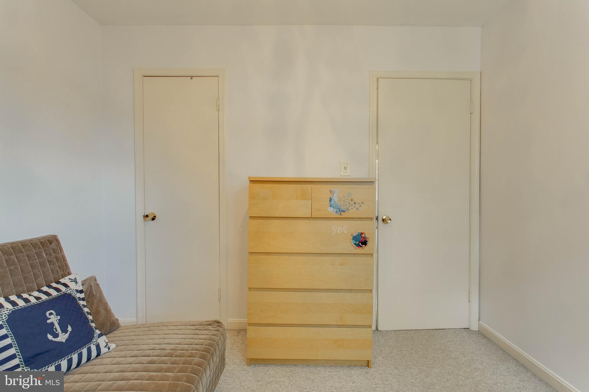 THE MEADOWS - Residential