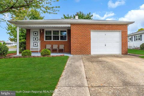 Photo of 2 Taj Mahal Court, TOMS RIVER, NJ 08757 (MLS # NJOC2040124)