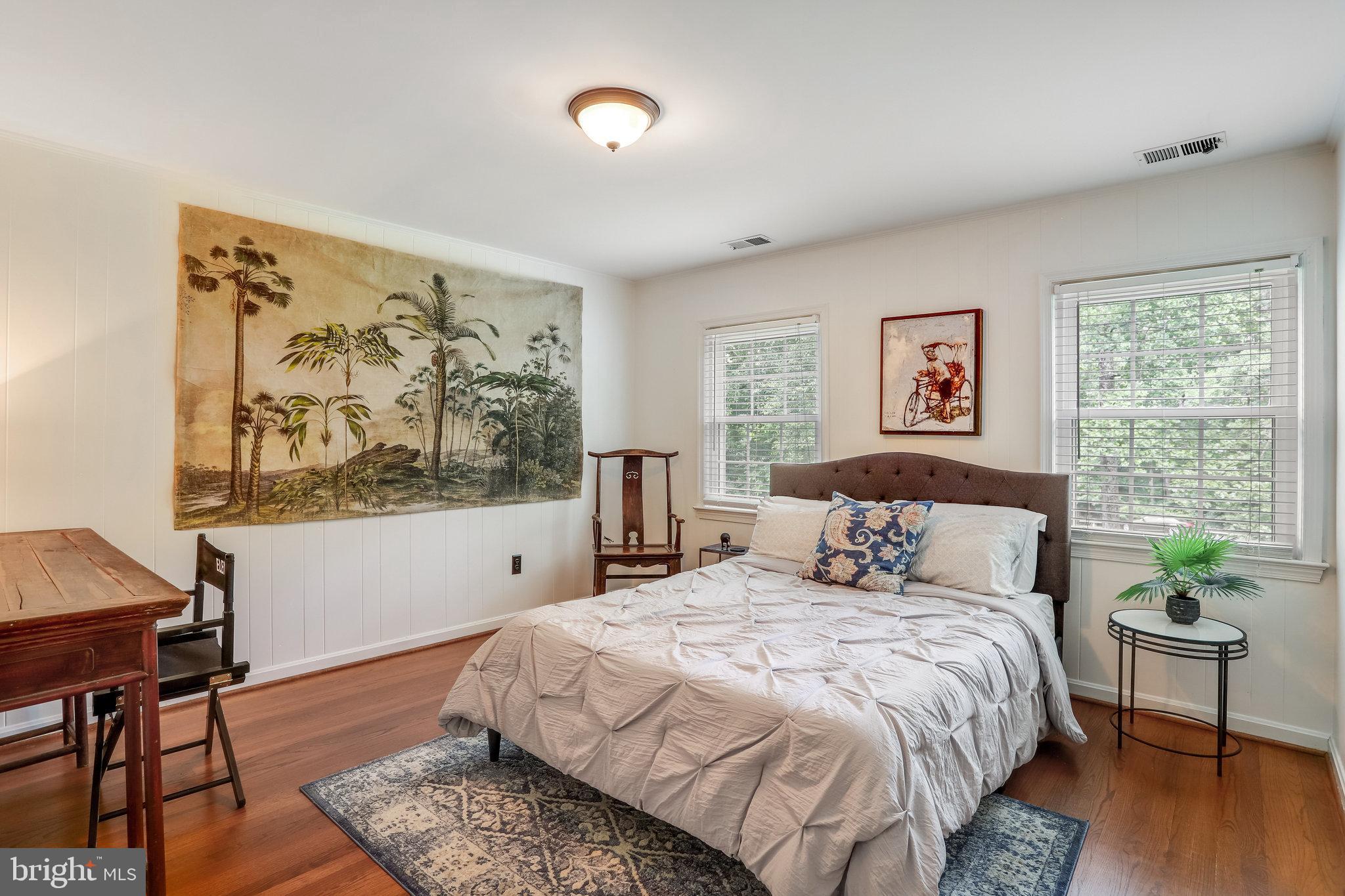 RIVERSIDE MANOR - Residential