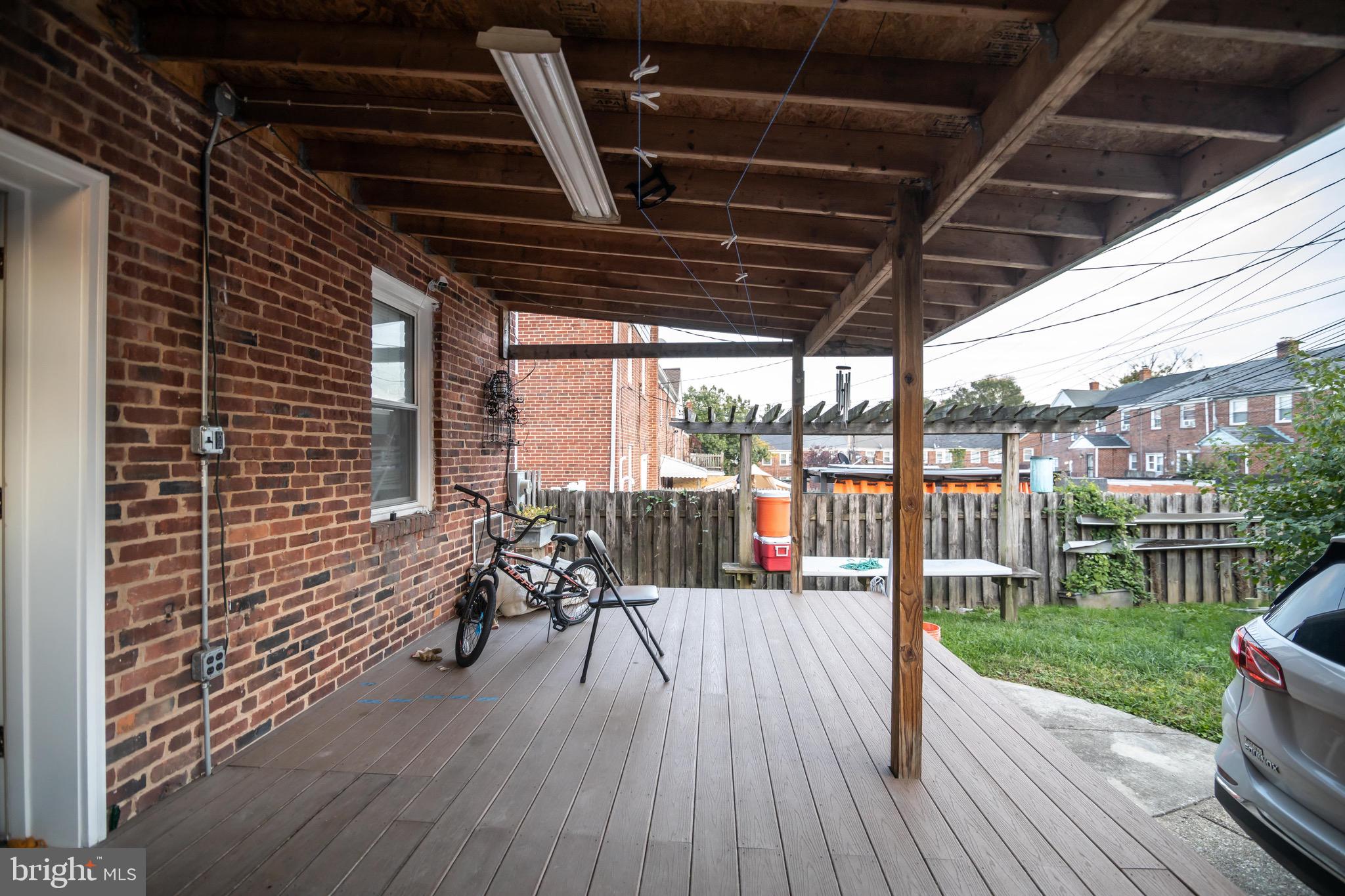 NORTHWOOD - Residential