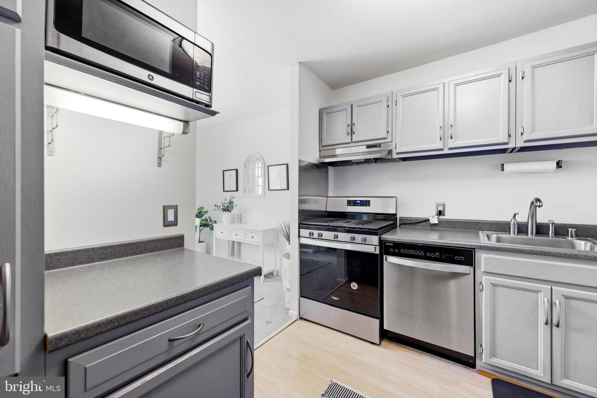 JEFFERS HILL - Residential