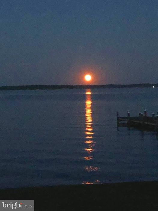 FEATHERSTONE SHORES - Residential