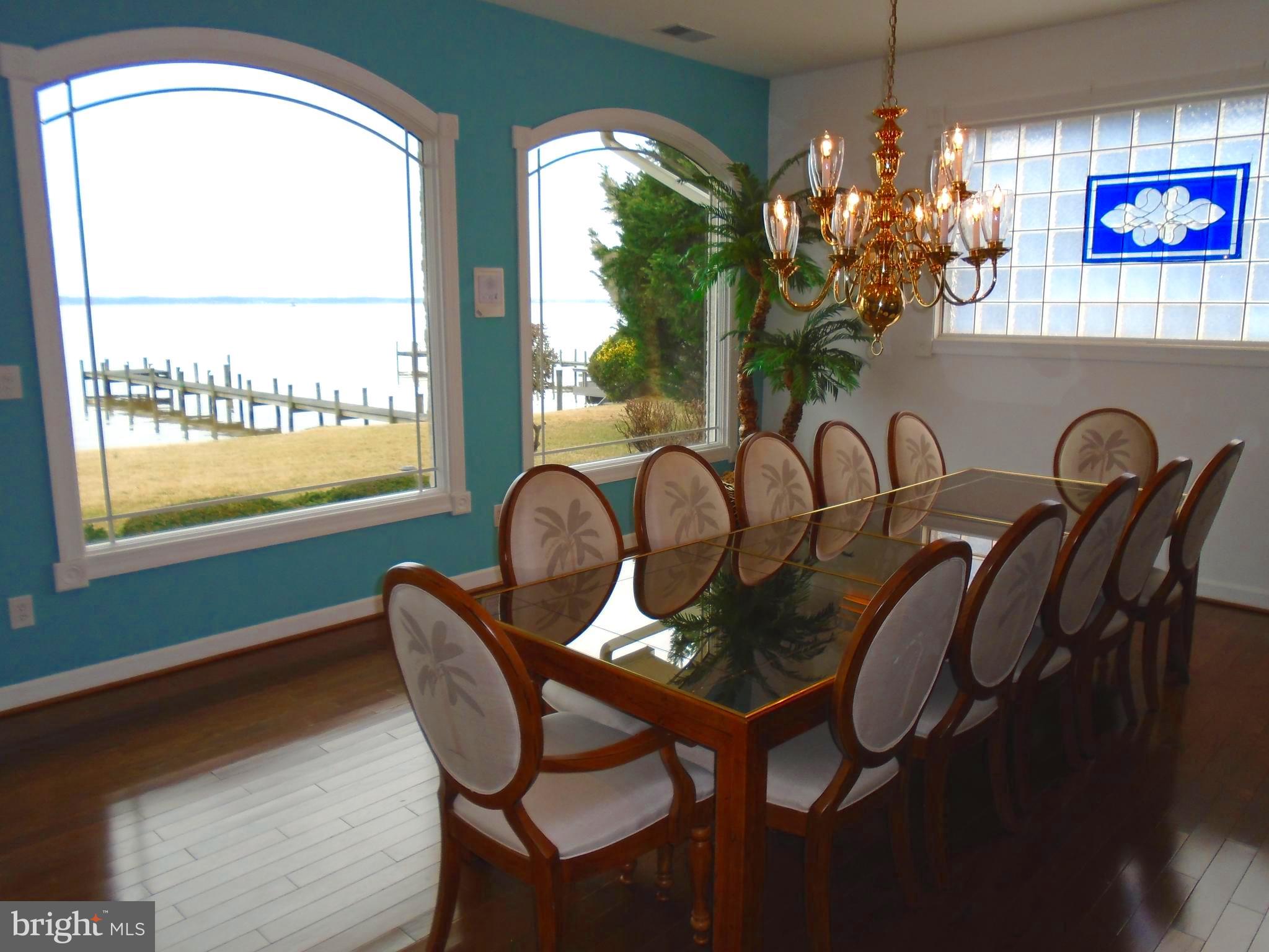 FEATHERSTONE SHORES - Residential