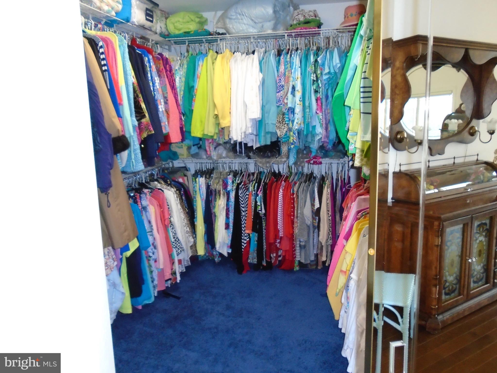 FEATHERSTONE SHORES - Residential