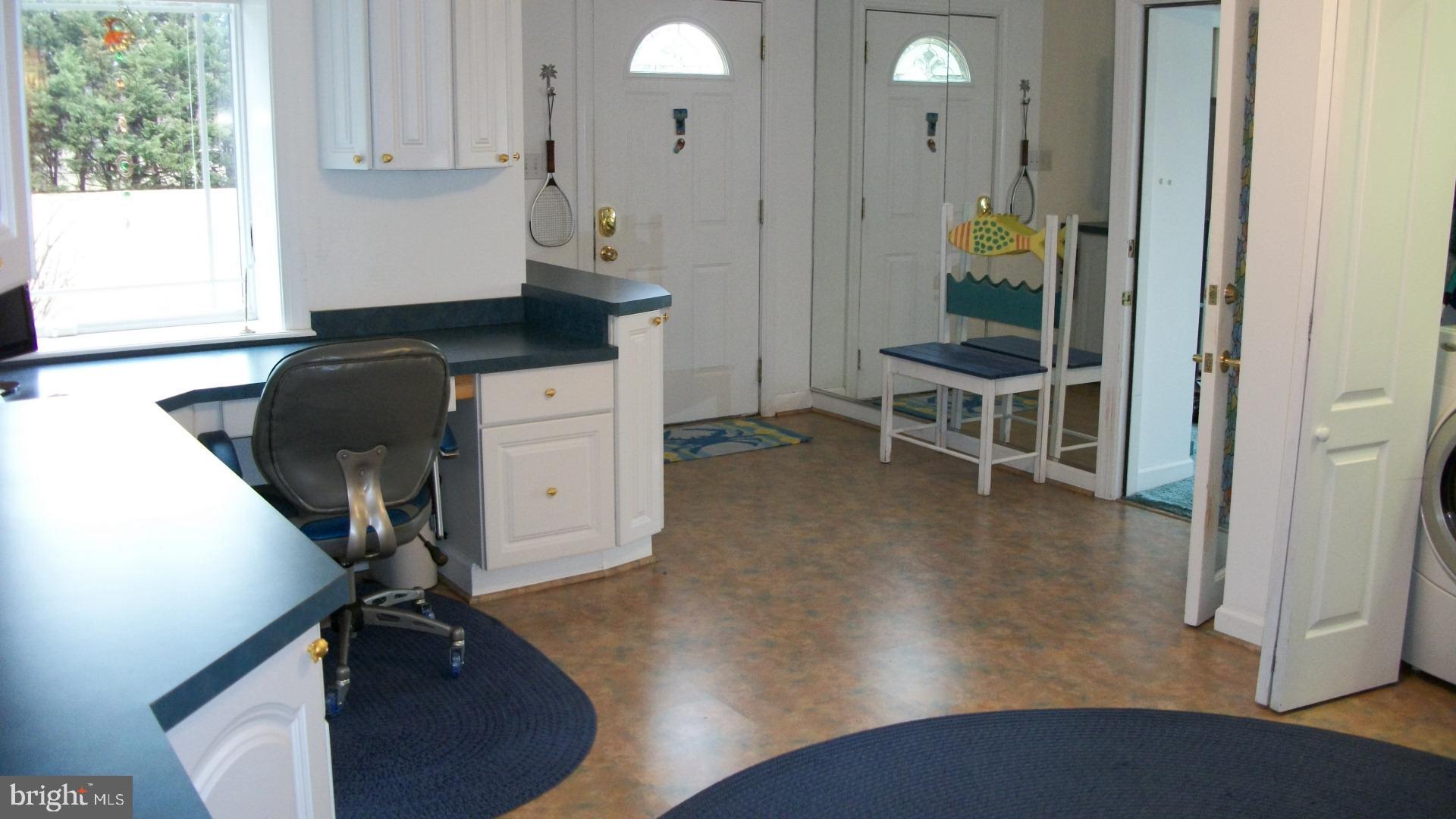 FEATHERSTONE SHORES - Residential