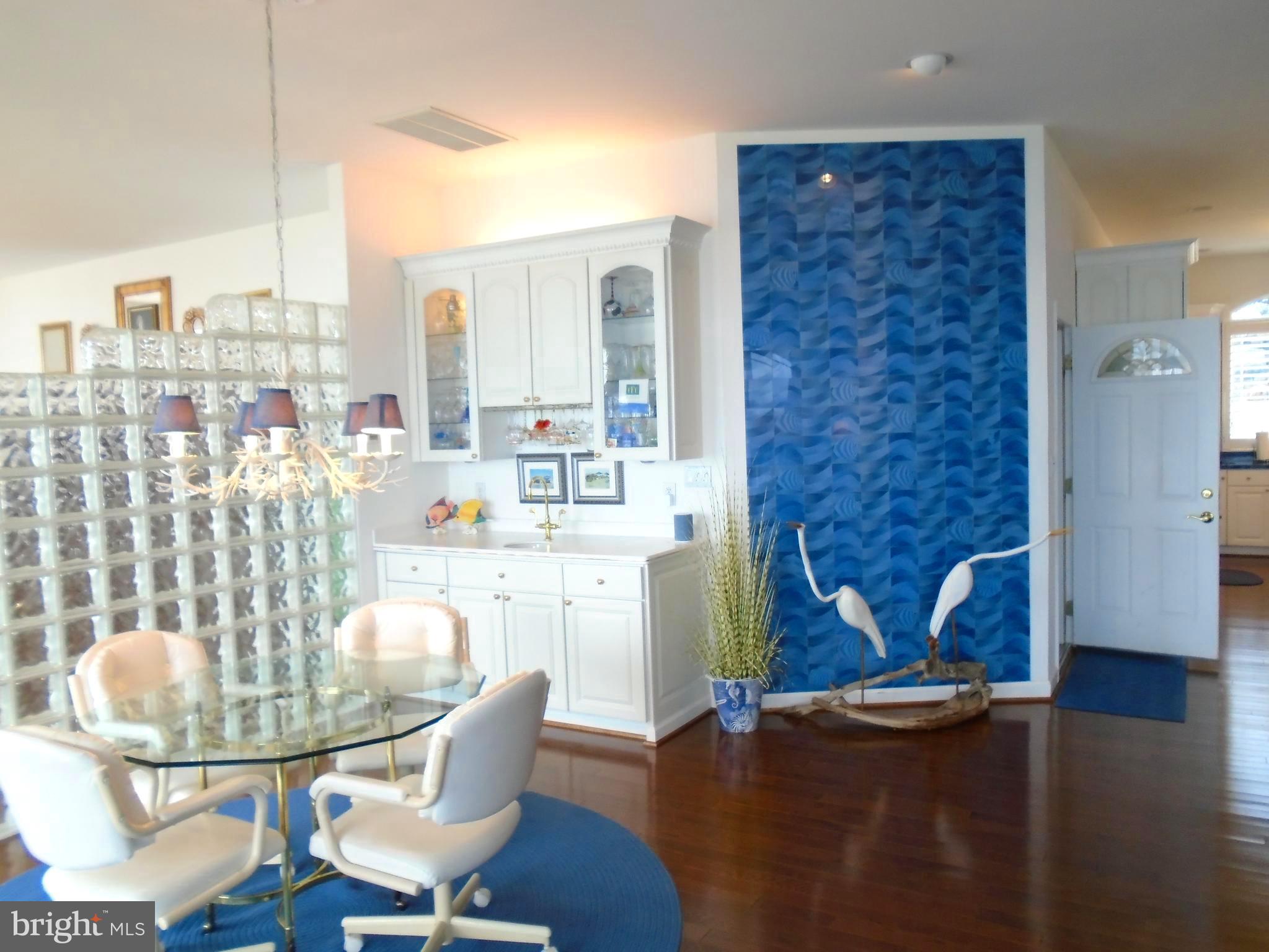 FEATHERSTONE SHORES - Residential