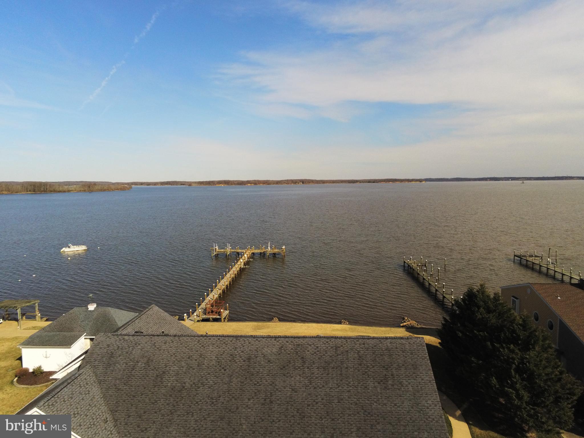 FEATHERSTONE SHORES - Residential