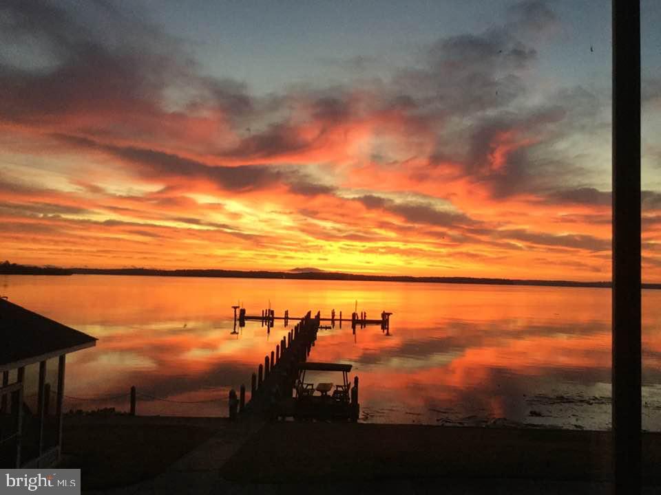 FEATHERSTONE SHORES - Residential