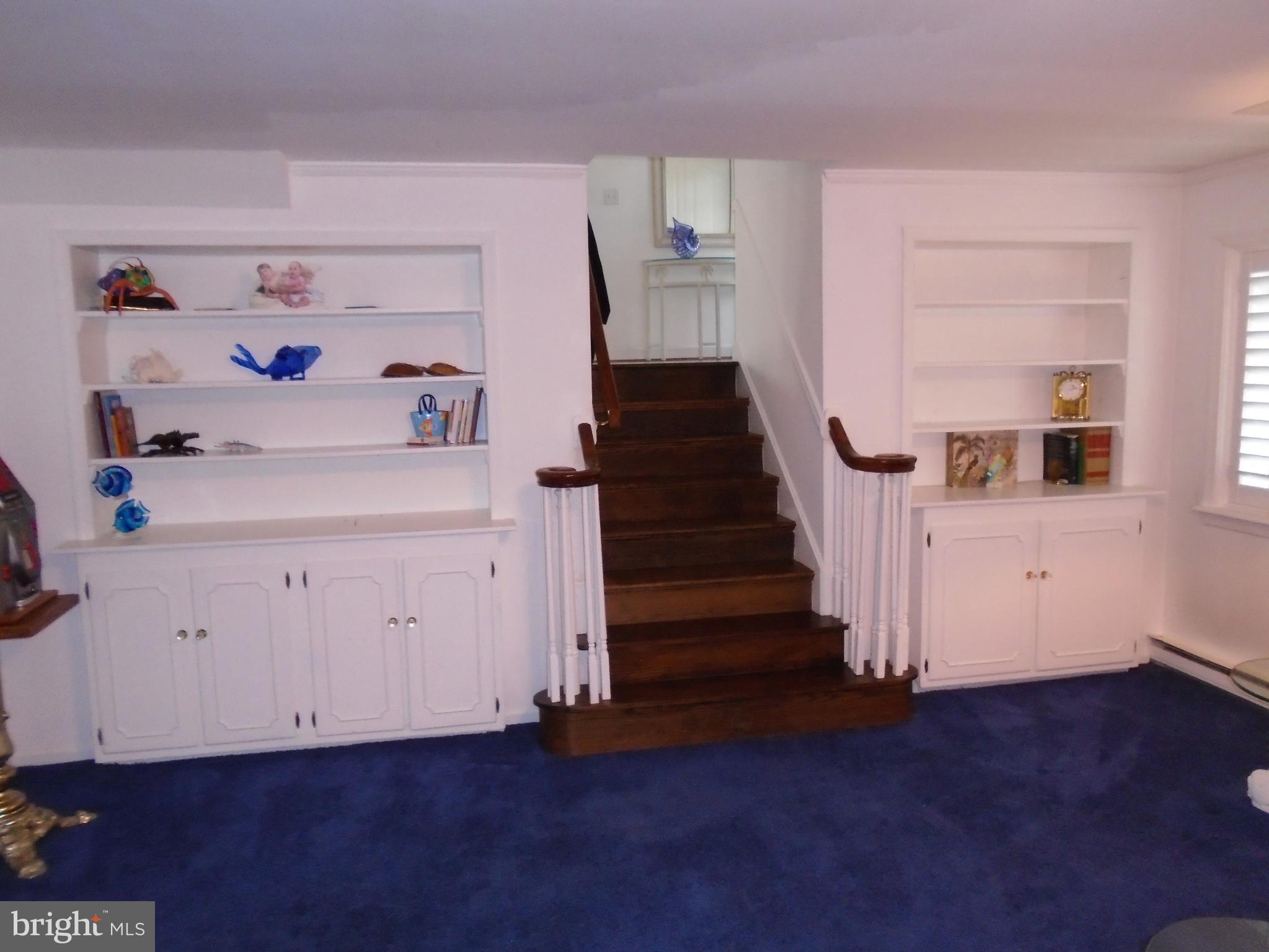 FEATHERSTONE SHORES - Residential