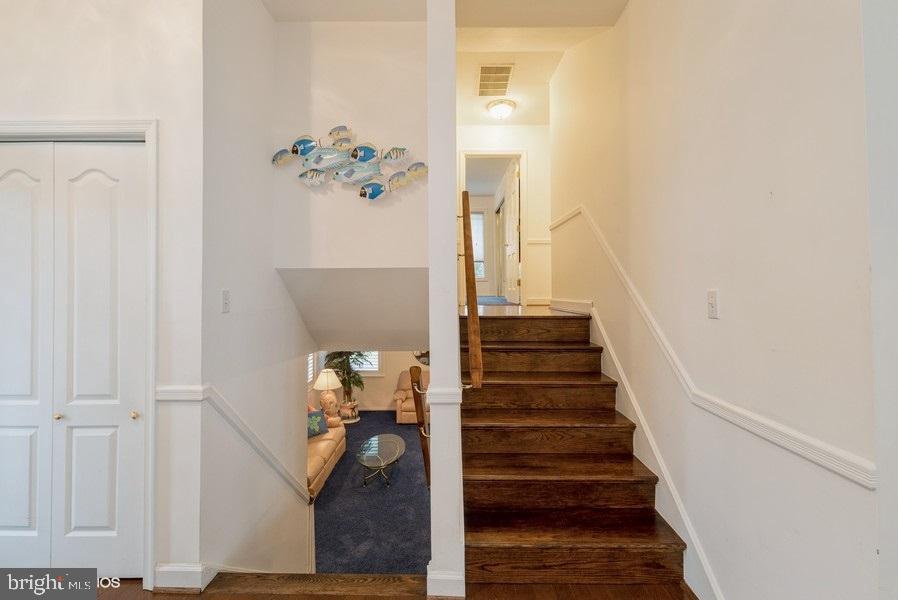 FEATHERSTONE SHORES - Residential