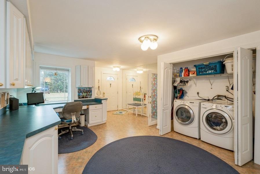 FEATHERSTONE SHORES - Residential