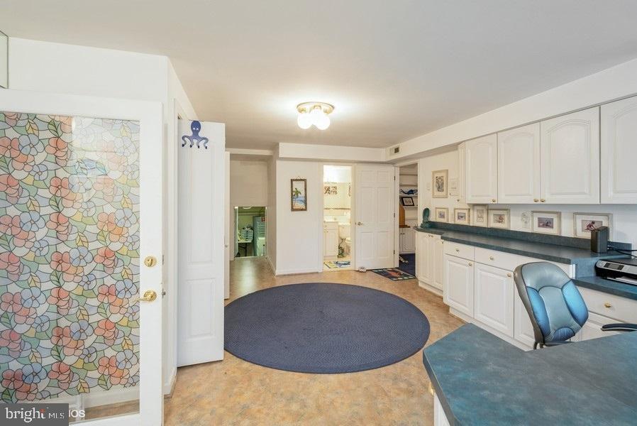 FEATHERSTONE SHORES - Residential