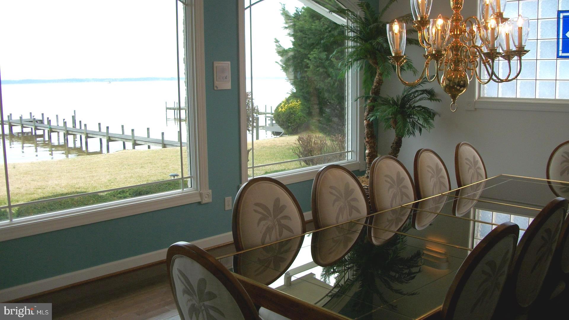 FEATHERSTONE SHORES - Residential