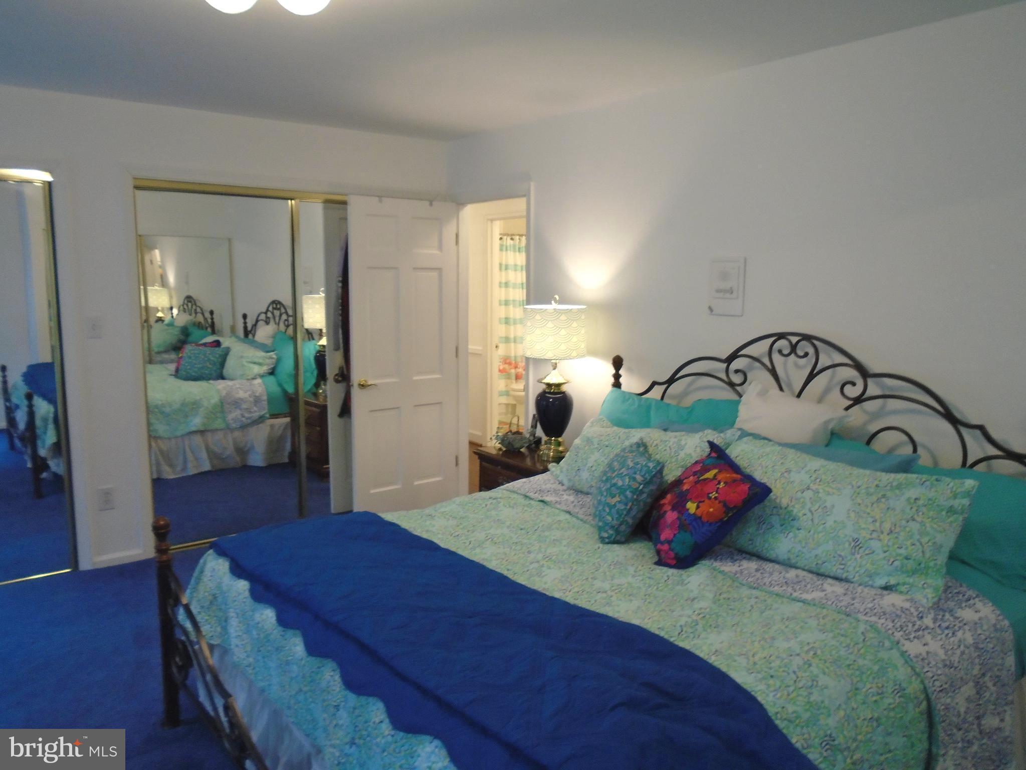 FEATHERSTONE SHORES - Residential