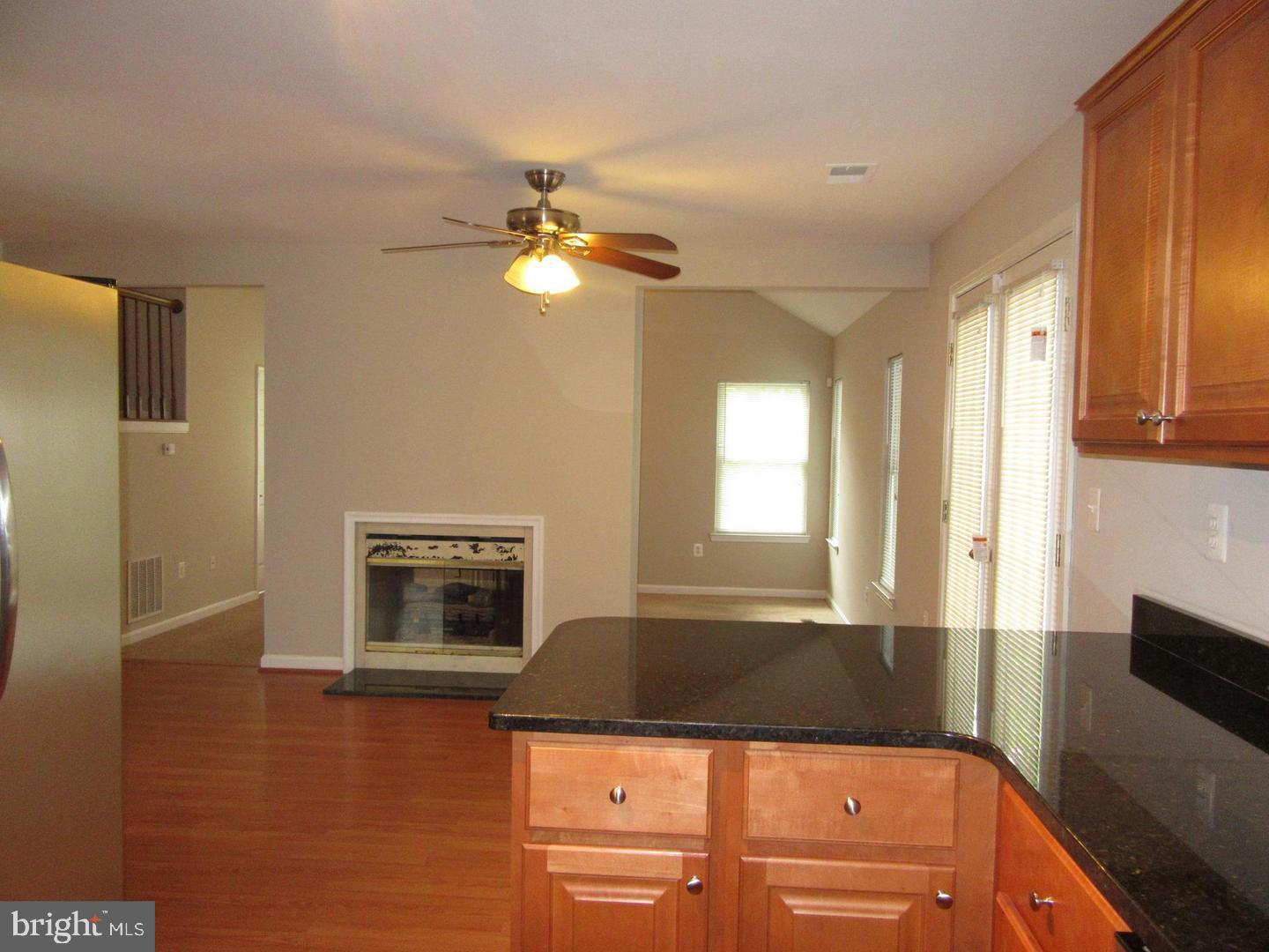 HAMPSHIRE - Residential Lease