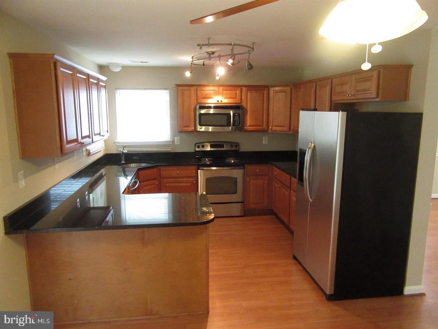 HAMPSHIRE - Residential Lease