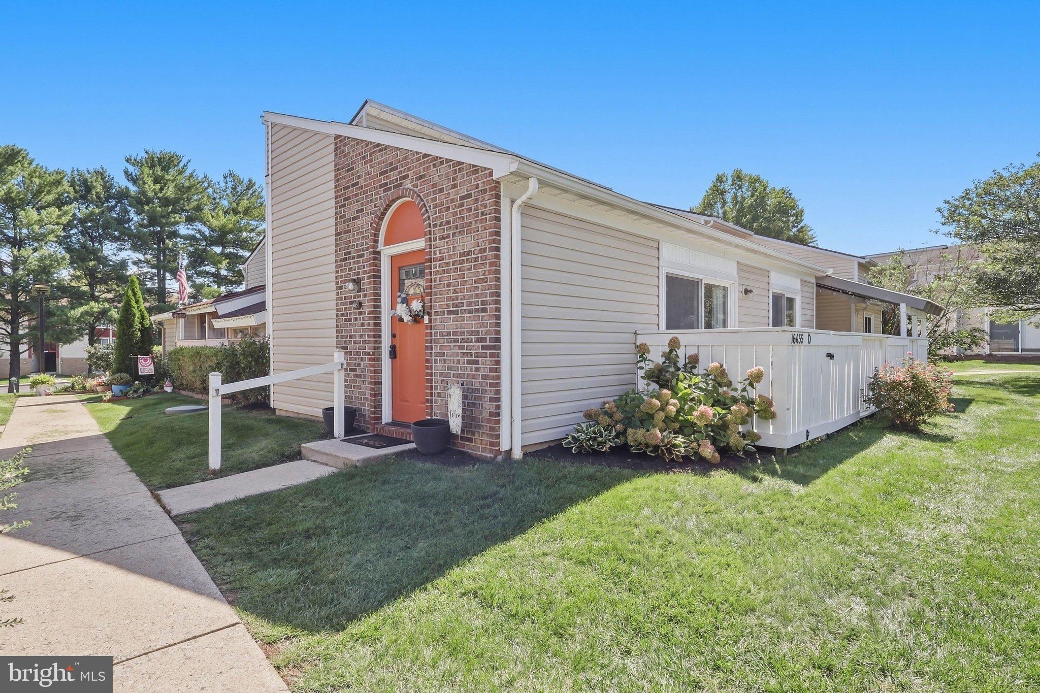 1635 WOODLANDS RUN