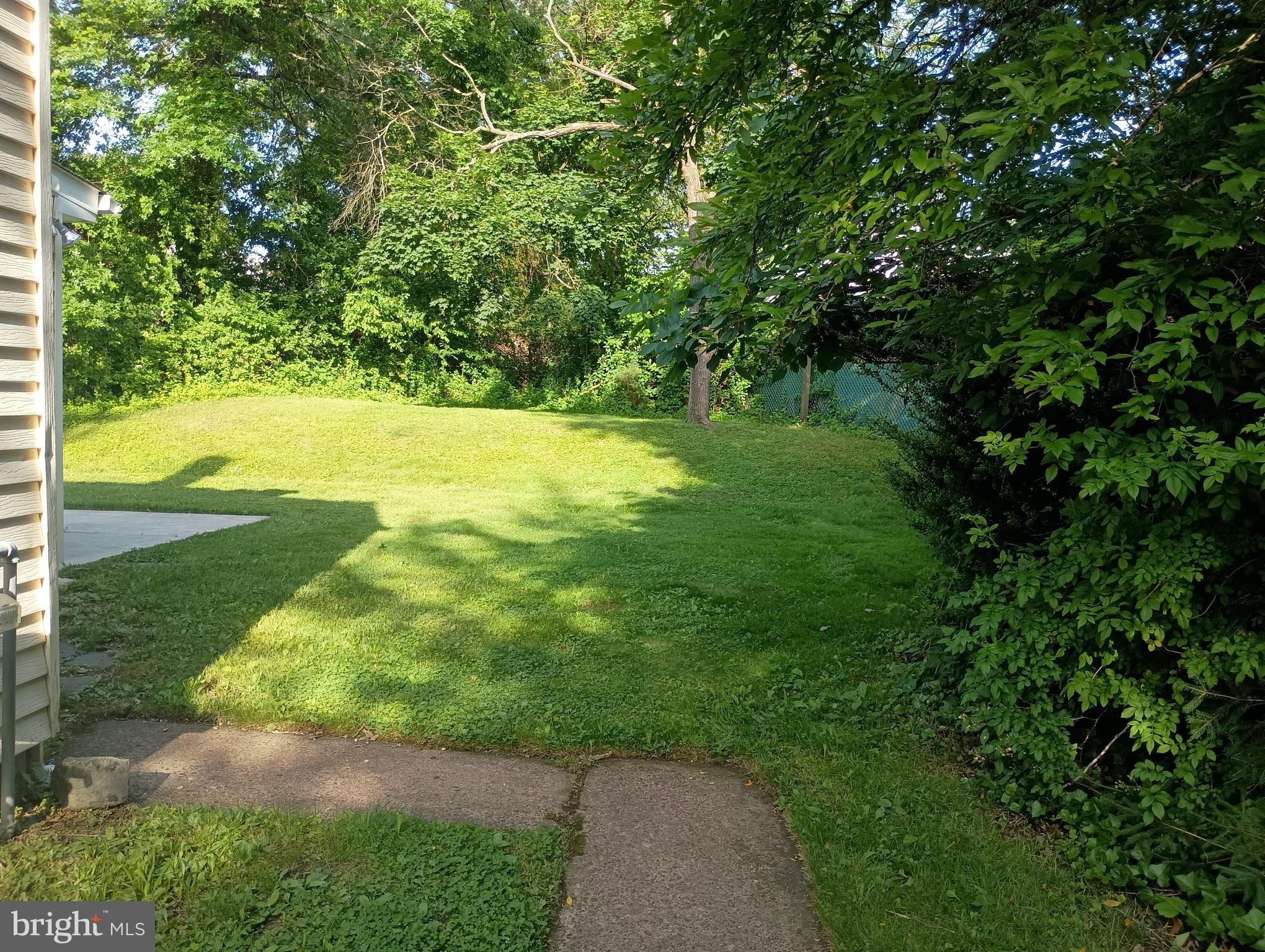 303 WYNNEWOOD ROAD