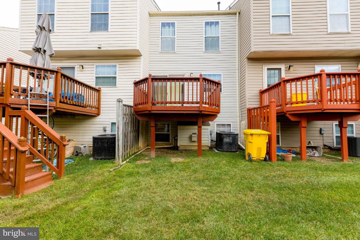 RUSSETT - Residential