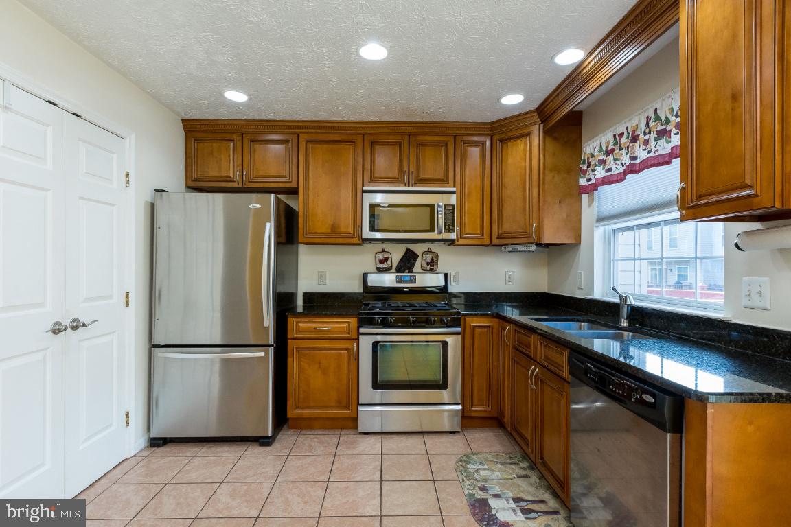 RUSSETT - Residential