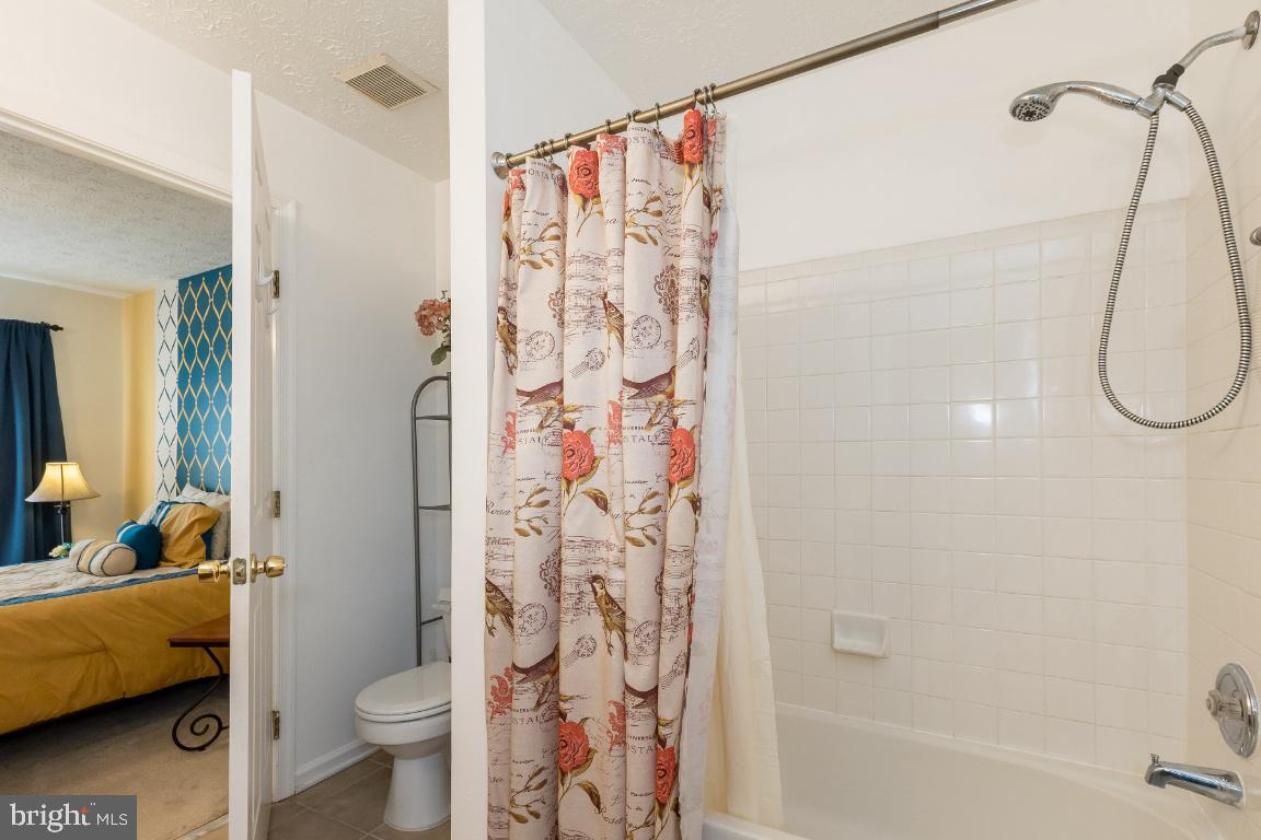 RUSSETT - Residential