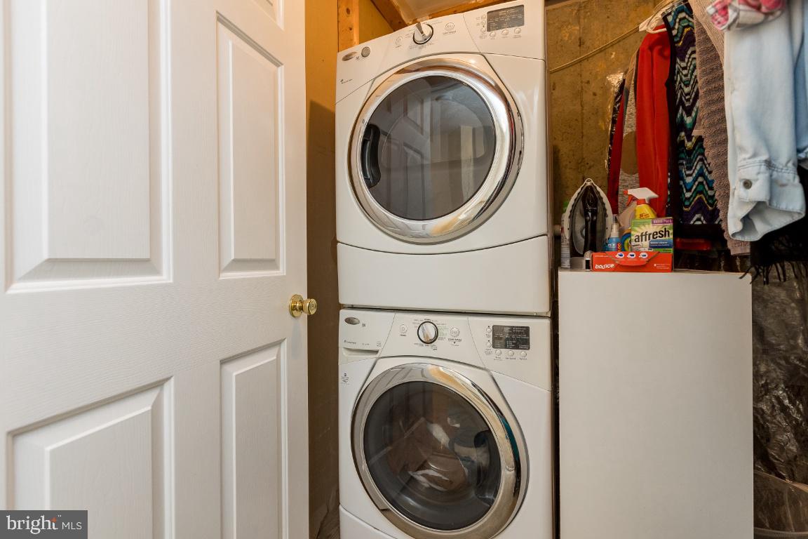 RUSSETT - Residential