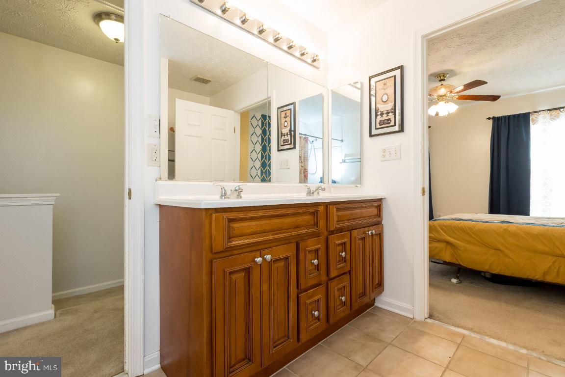 RUSSETT - Residential