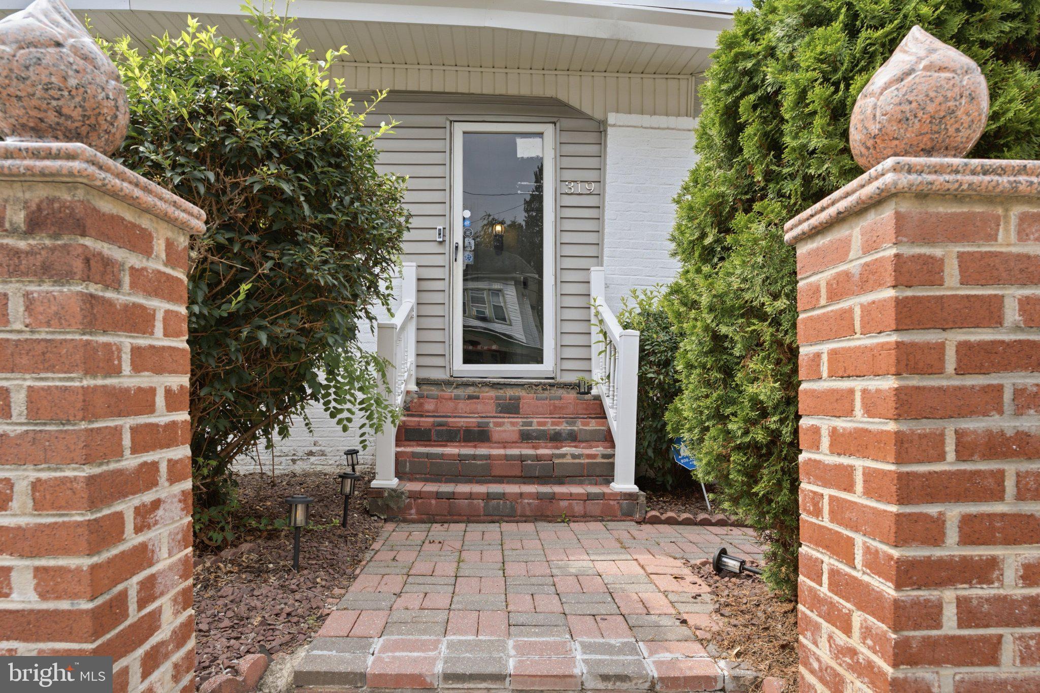 319 GARDNER