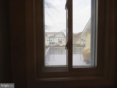 listing image 84