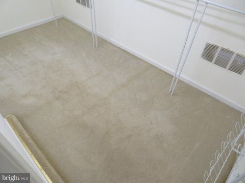 listing image 103