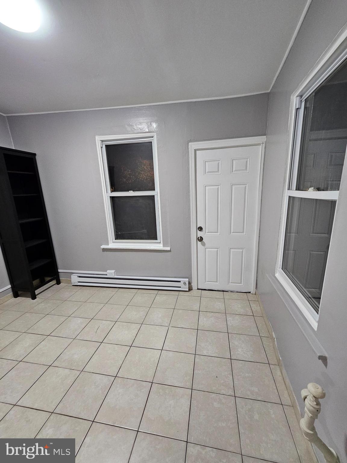 PHILADELPHIA (NORTH) - Residential Lease