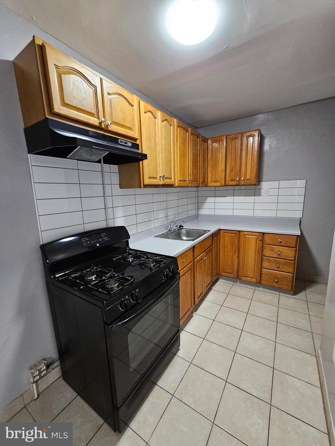 PHILADELPHIA (NORTH) - Residential Lease