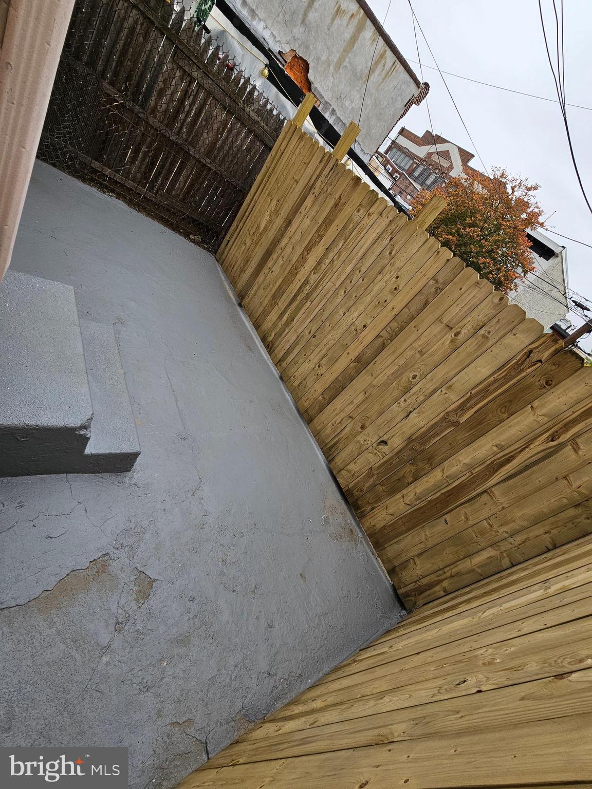 PHILADELPHIA (NORTH) - Residential Lease